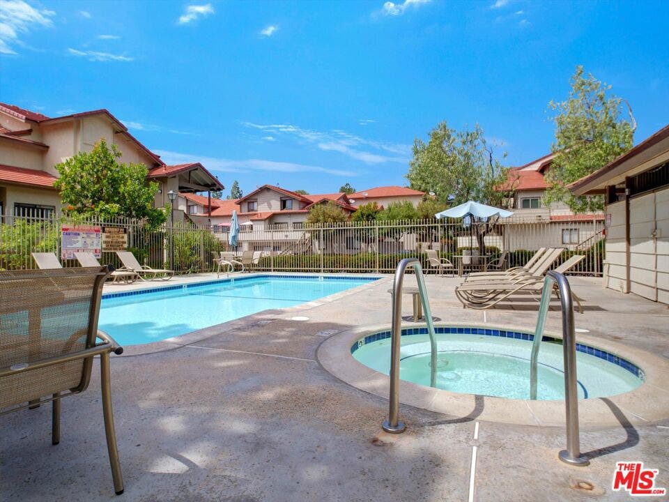 110 Maegan Place, #2, Thousand Oaks, CA 91362 110 Maegan Place, #2, Thousand Oaks, CA 91362