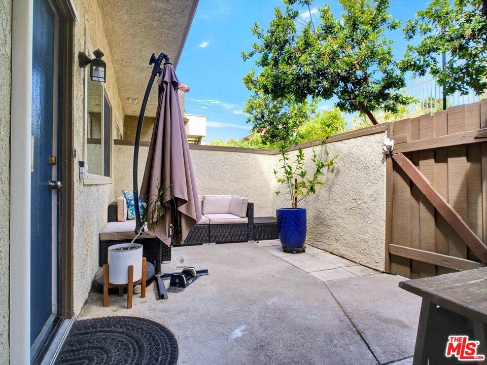 110 Maegan Place, #2, Thousand Oaks, CA 91362 110 Maegan Place, #2, Thousand Oaks, CA 91362