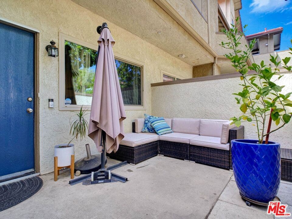 110 Maegan Place, #2, Thousand Oaks, CA 91362 110 Maegan Place, #2, Thousand Oaks, CA 91362