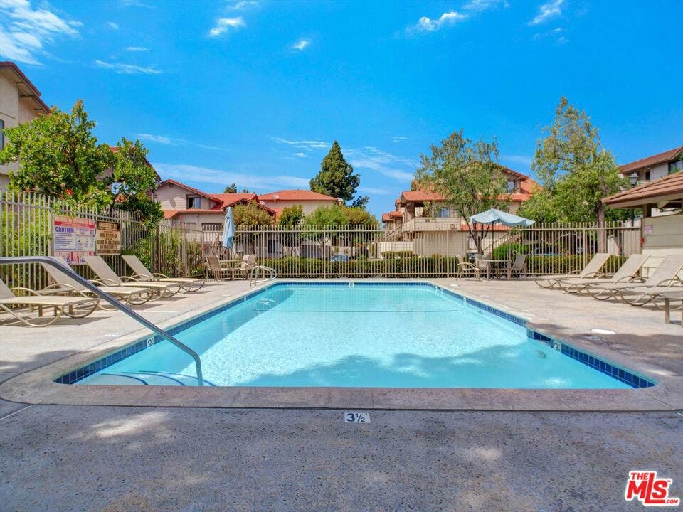 110 Maegan Place, #2, Thousand Oaks, CA 91362 110 Maegan Place, #2, Thousand Oaks, CA 91362