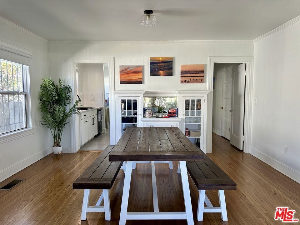 4602 6th Avenue, Los Angeles, CA 90043 4602 6th Avenue, Los Angeles, CA 90043