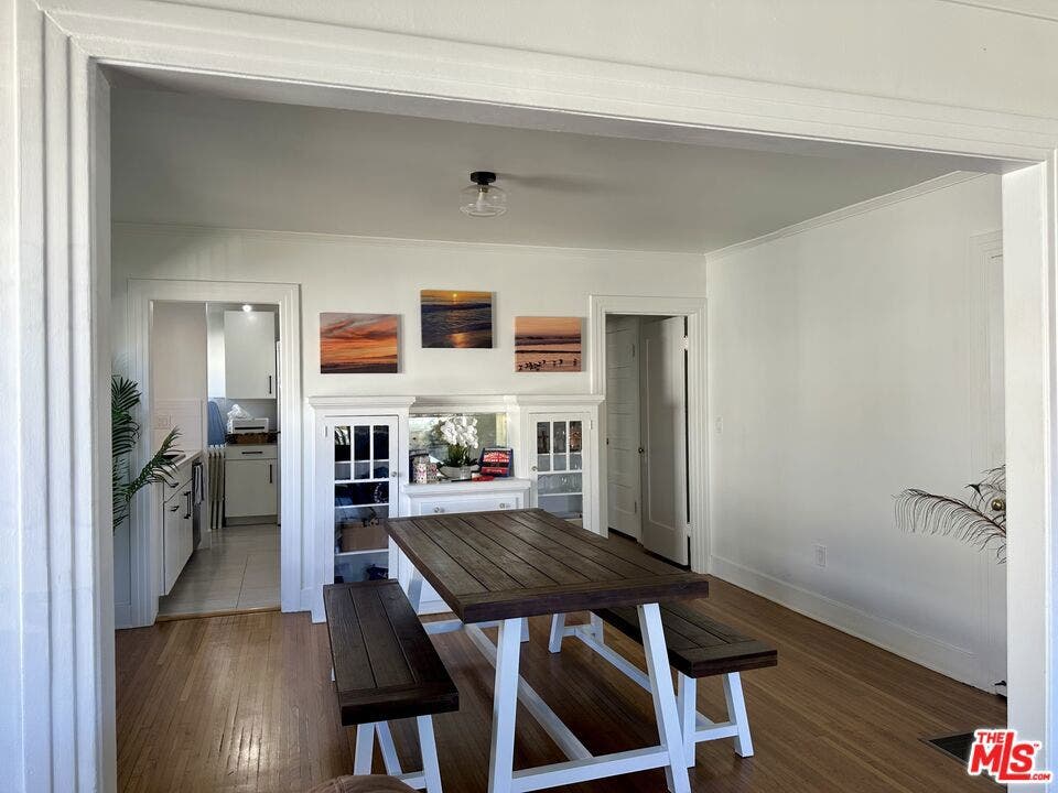 4602 6th Avenue, Los Angeles, CA 90043 4602 6th Avenue, Los Angeles, CA 90043