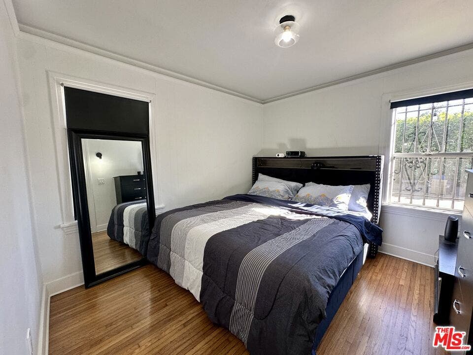 4602 6th Avenue, Los Angeles, CA 90043 4602 6th Avenue, Los Angeles, CA 90043