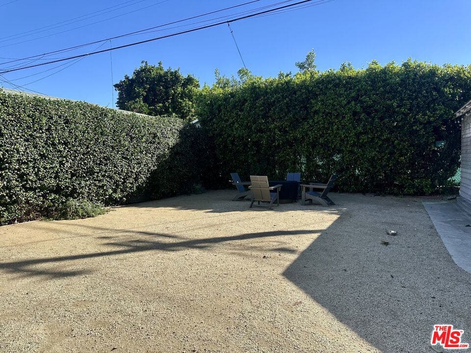 4602 6th Avenue, Los Angeles, CA 90043 4602 6th Avenue, Los Angeles, CA 90043