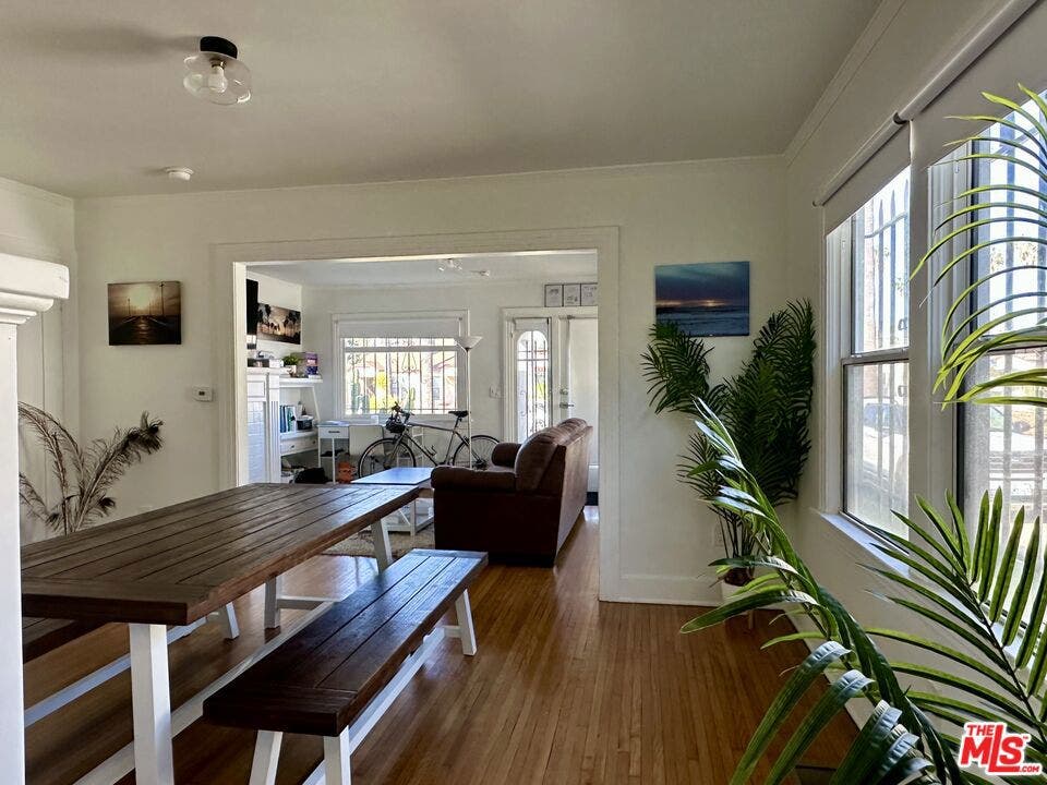 4602 6th Avenue, Los Angeles, CA 90043 4602 6th Avenue, Los Angeles, CA 90043