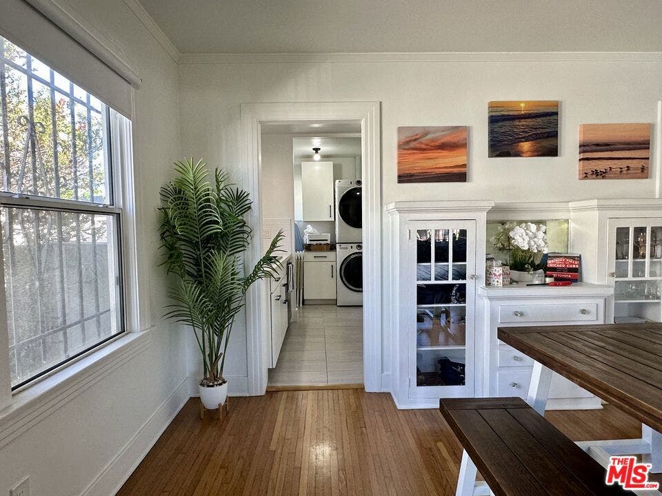 4602 6th Avenue, Los Angeles, CA 90043 4602 6th Avenue, Los Angeles, CA 90043