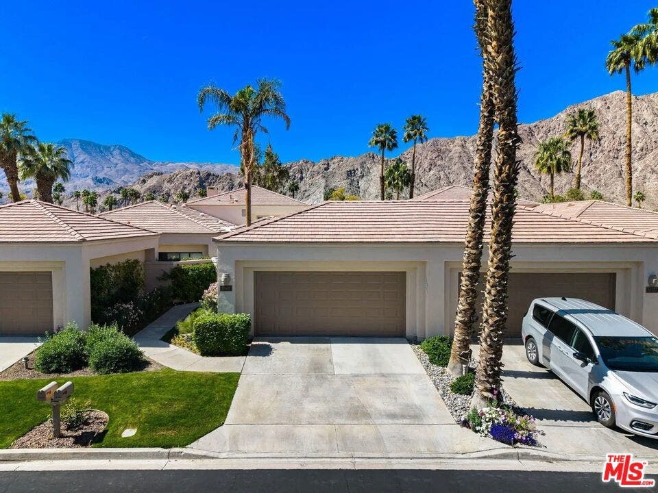 54469 Oak Hill, La Quinta, CA 92253 54469 Oak Hill, La Quinta, CA 92253