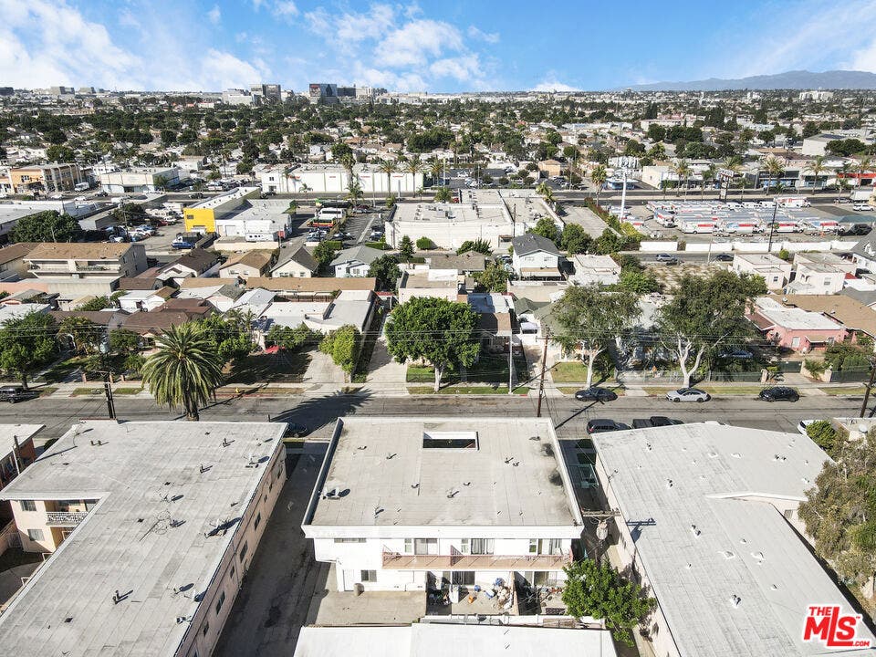 1022 Larch Street, Inglewood, CA 90301