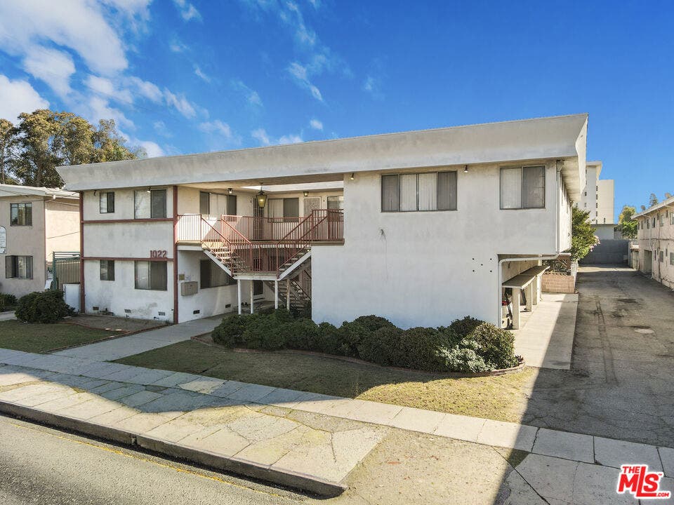 1022 Larch Street, Inglewood, CA 90301