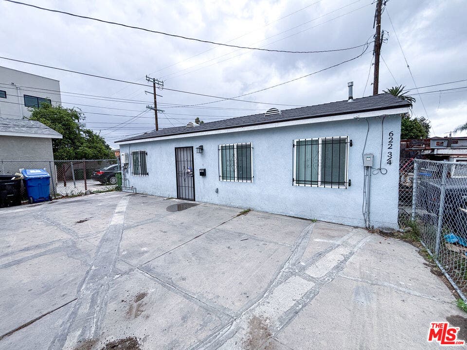 620 E 79th Street, Los Angeles, CA 90001 620 E 79th Street, Los Angeles, CA 90001