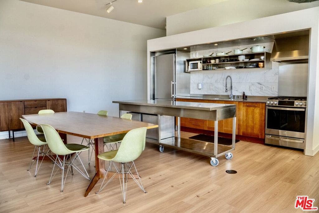 4080 Glencoe Avenue, #318, Marina Del Rey, CA 90292 Kitchin/Dining