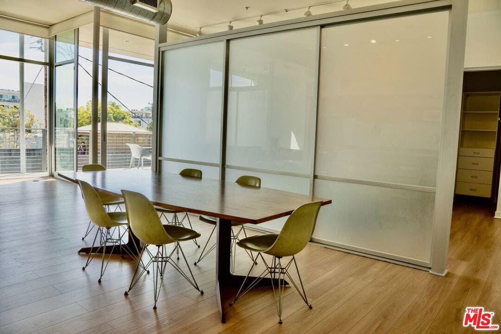 4080 Glencoe Avenue, #318, Marina Del Rey, CA 90292 dining space