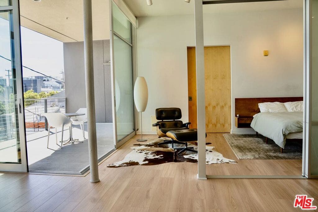 4080 Glencoe Avenue, #318, Marina Del Rey, CA 90292 Patio/Master Bedroom