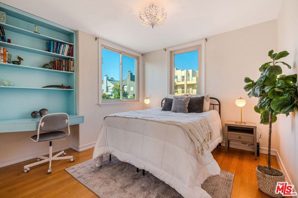 1645 Malcolm Avenue, #302, Los Angeles, CA 90024 1645 Malcolm Avenue, #302, Los Angeles, CA 90024