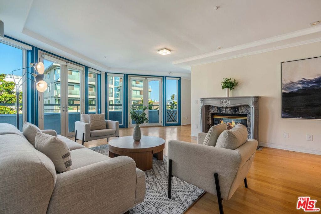 1645 Malcolm Avenue, #302, Los Angeles, CA 90024 1645 Malcolm Avenue, #302, Los Angeles, CA 90024