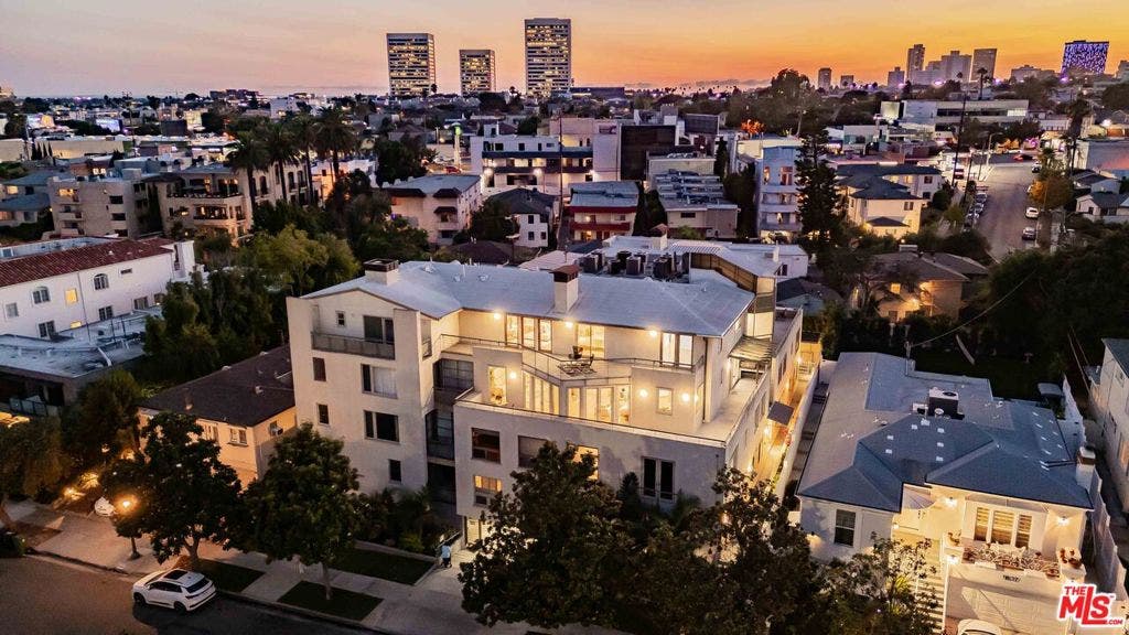 1645 Malcolm Avenue, #302, Los Angeles, CA 90024 1645 Malcolm Avenue, #302, Los Angeles, CA 90024