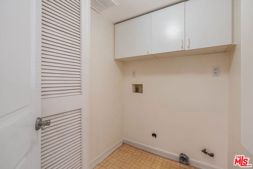 1645 Malcolm Avenue, #302, Los Angeles, CA 90024 1645 Malcolm Avenue, #302, Los Angeles, CA 90024