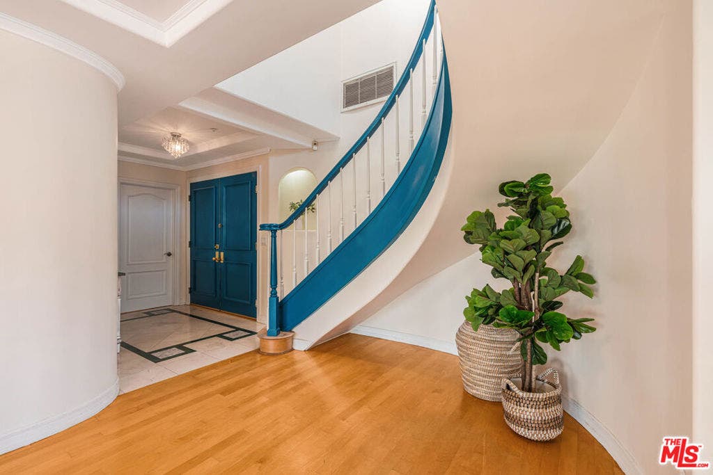 1645 Malcolm Avenue, #302, Los Angeles, CA 90024 1645 Malcolm Avenue, #302, Los Angeles, CA 90024