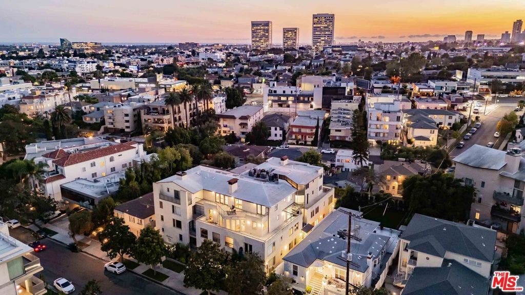 1645 Malcolm Avenue, #302, Los Angeles, CA 90024 1645 Malcolm Avenue, #302, Los Angeles, CA 90024