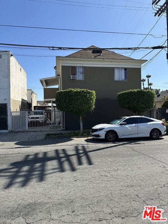 Property photo for 554 E 36th Street, Los Angeles, CA