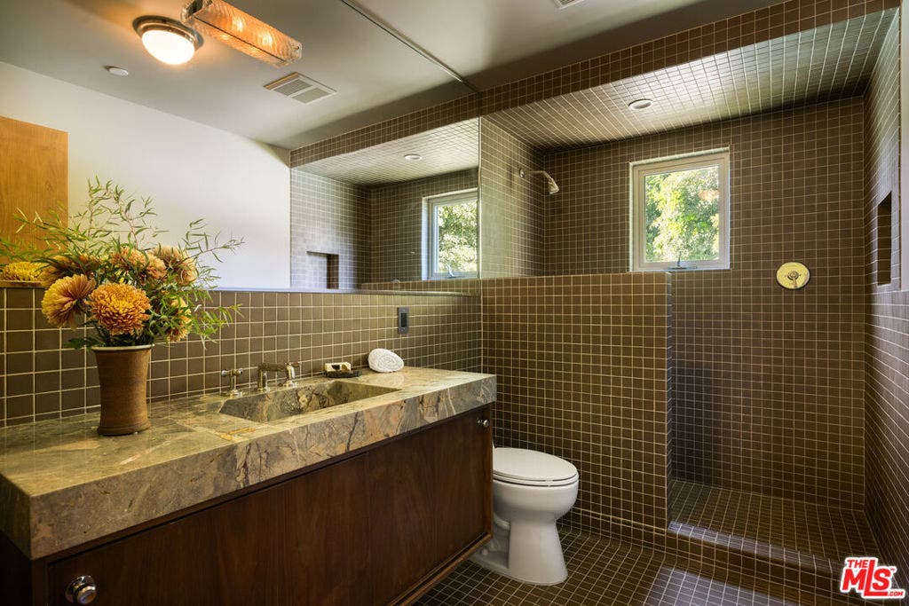 8141 Cornett Drive, Los Angeles, CA 90046 8141 Cornett Drive, Los Angeles, CA 90046