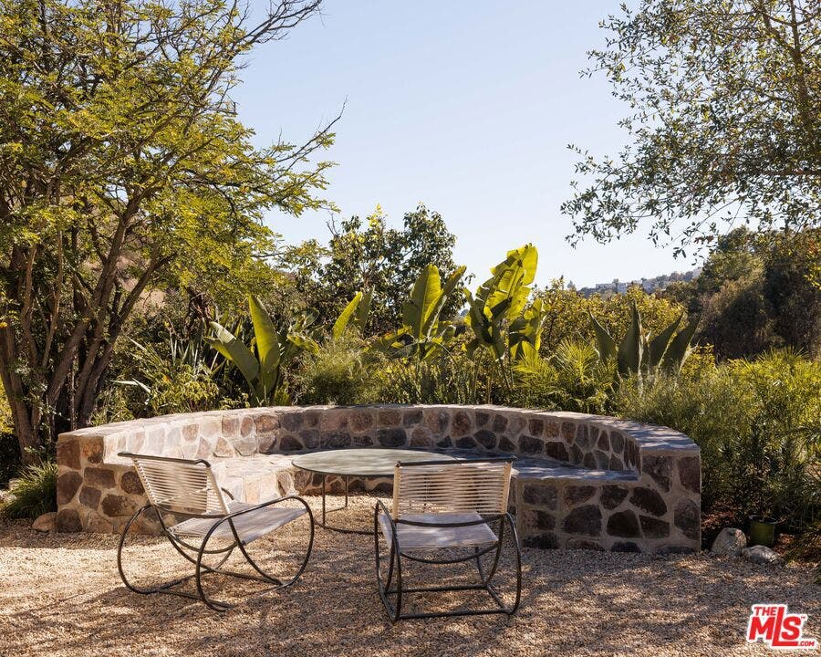 8141 Cornett Drive, Los Angeles, CA 90046 8141 Cornett Drive, Los Angeles, CA 90046