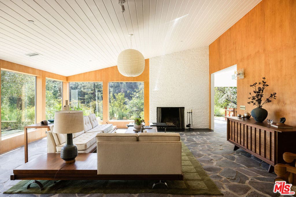 8141 Cornett Drive, Los Angeles, CA 90046 8141 Cornett Drive, Los Angeles, CA 90046