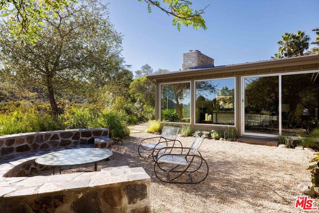 8141 Cornett Drive, Los Angeles, CA 90046 8141 Cornett Drive, Los Angeles, CA 90046