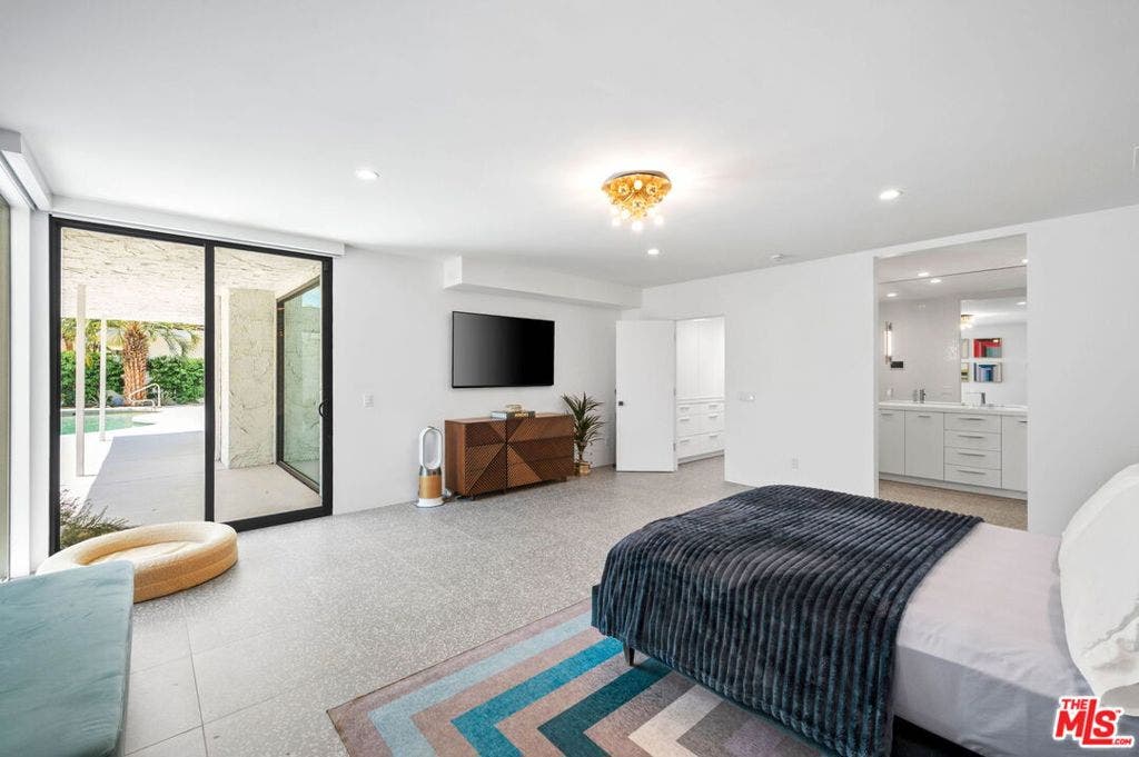 2304 S Toledo Avenue, Palm Springs, CA 92264 2304 S Toledo Avenue, Palm Springs, CA 92264