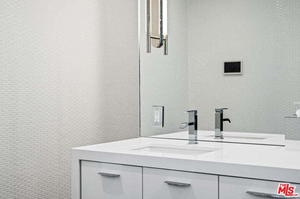 2304 S Toledo Avenue, Palm Springs, CA 92264 2304 S Toledo Avenue, Palm Springs, CA 92264