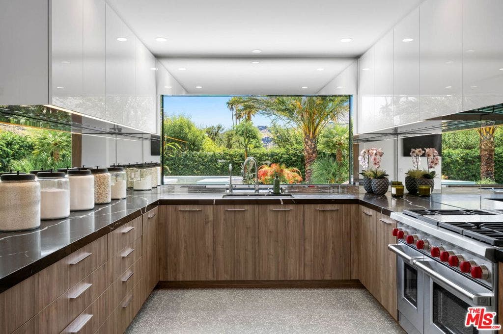 2304 S Toledo Avenue, Palm Springs, CA 92264 2304 S Toledo Avenue, Palm Springs, CA 92264