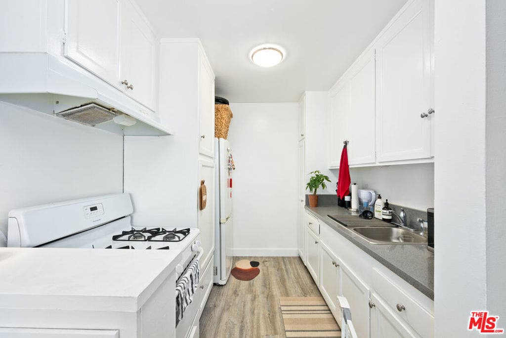 613 Westbourne Drive, West Hollywood, CA 90069 613 Westbourne Drive, West Hollywood, CA 90069