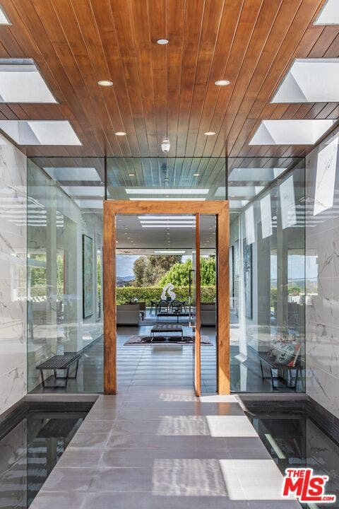 2002 LOMA VISTA Drive, Beverly Hills, CA 90210 2002 LOMA VISTA Drive, Beverly Hills, CA 90210