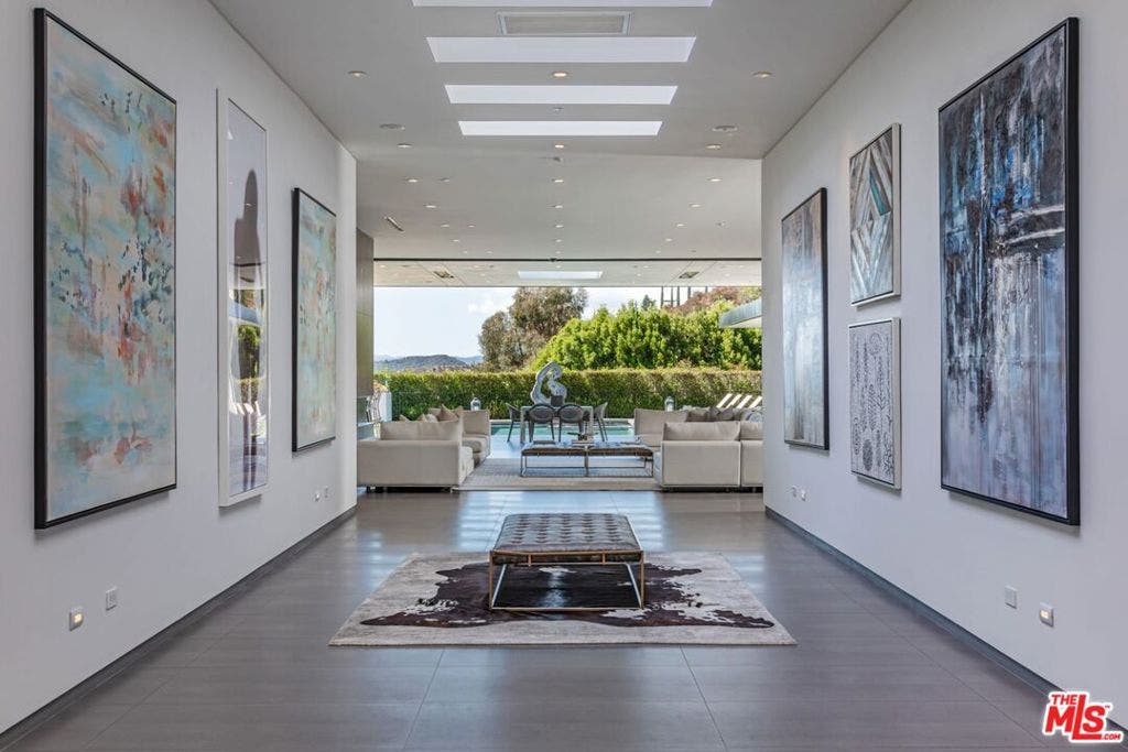 2002 LOMA VISTA Drive, Beverly Hills, CA 90210 2002 LOMA VISTA Drive, Beverly Hills, CA 90210
