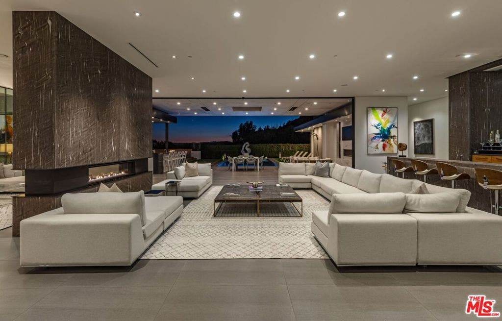 2002 LOMA VISTA Drive, Beverly Hills, CA 90210 2002 LOMA VISTA Drive, Beverly Hills, CA 90210