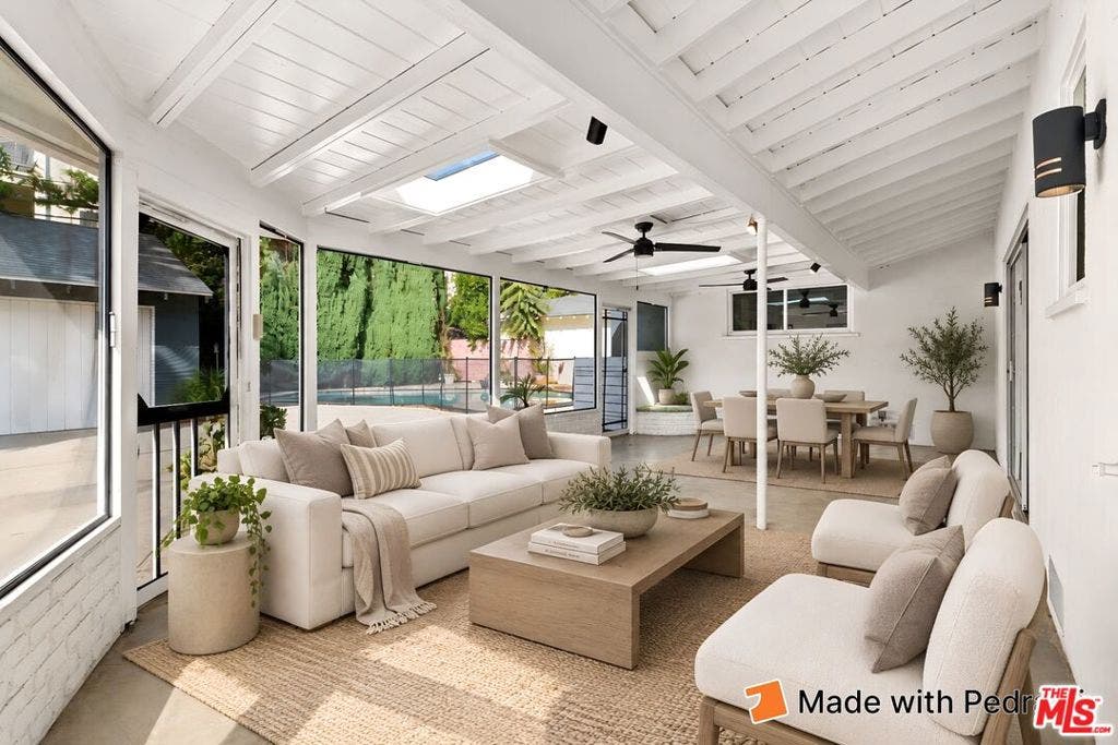 6107 Longridge Avenue, Van Nuys, CA 91401