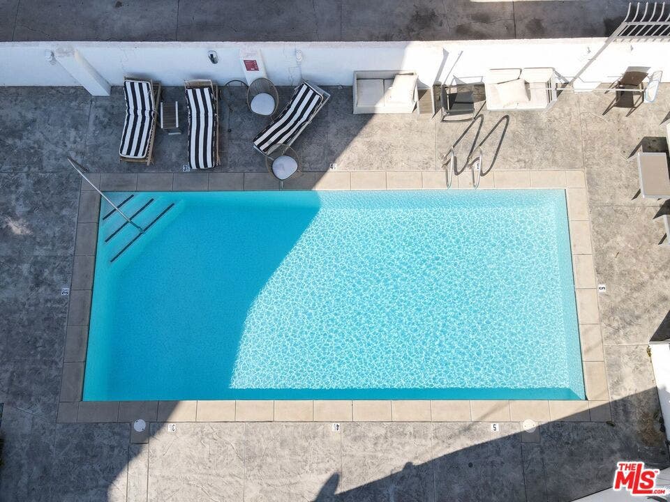 3144 S Canfield Avenue, Los Angeles, CA 90034 3144 S Canfield Avenue, Los Angeles, CA 90034