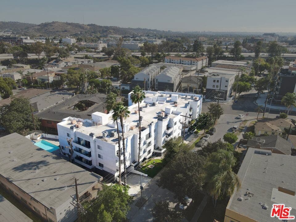 3144 S Canfield Avenue, Los Angeles, CA 90034 3144 S Canfield Avenue, Los Angeles, CA 90034