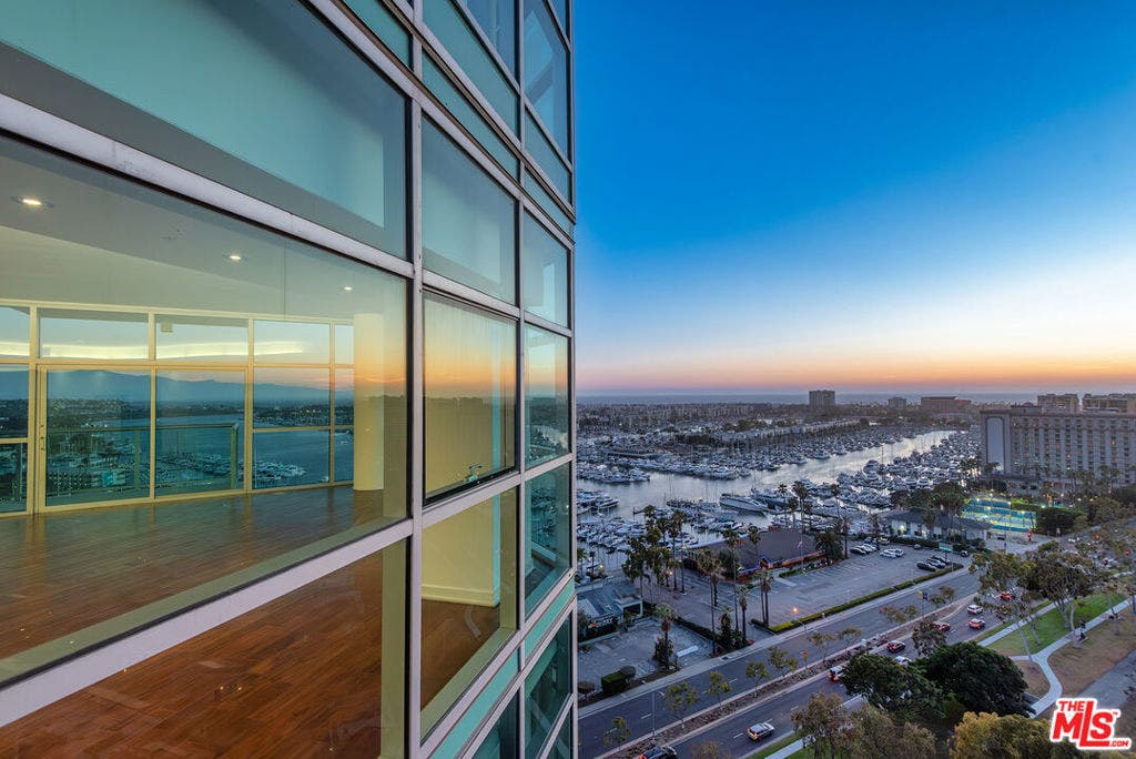 13700 Marina Pointe Drive, #1903, Marina Del Rey, CA 90292