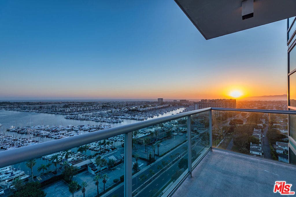 13700 Marina Pointe Drive, #1903, Marina Del Rey, CA 90292