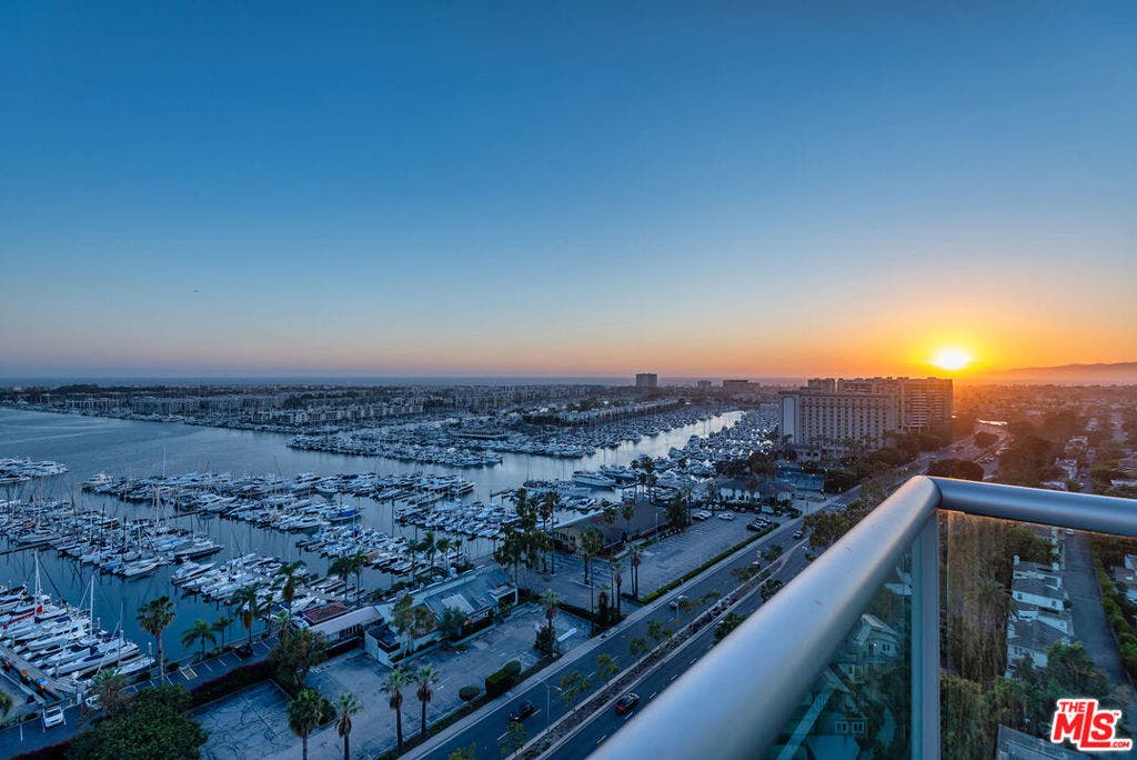 13700 Marina Pointe Drive, #1903, Marina Del Rey, CA 90292