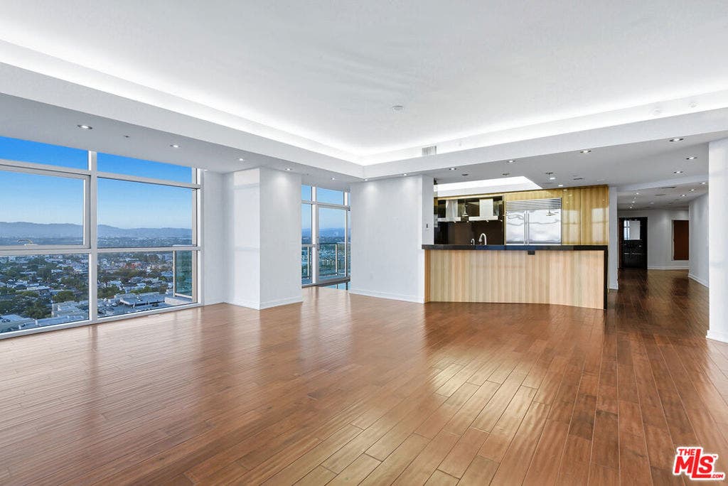 13700 Marina Pointe Drive, #1903, Marina Del Rey, CA 90292