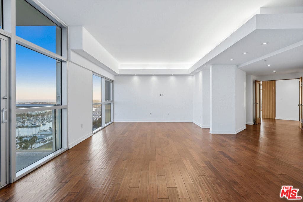 13700 Marina Pointe Drive, #1903, Marina Del Rey, CA 90292