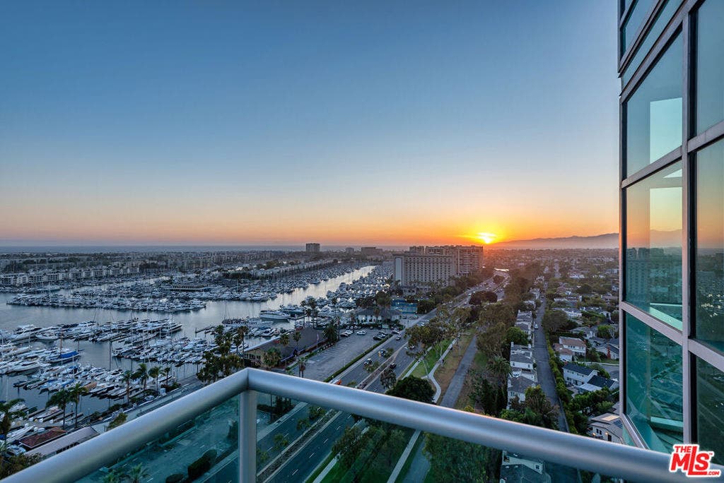 13700 Marina Pointe Drive, #1903, Marina Del Rey, CA 90292