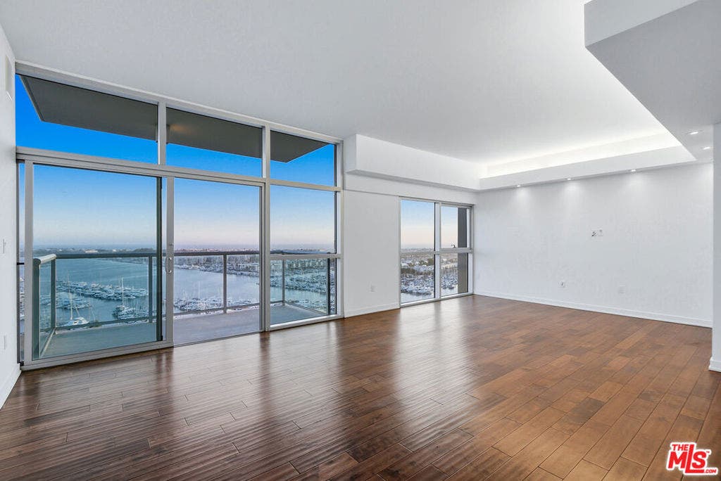 13700 Marina Pointe Drive, #1903, Marina Del Rey, CA 90292