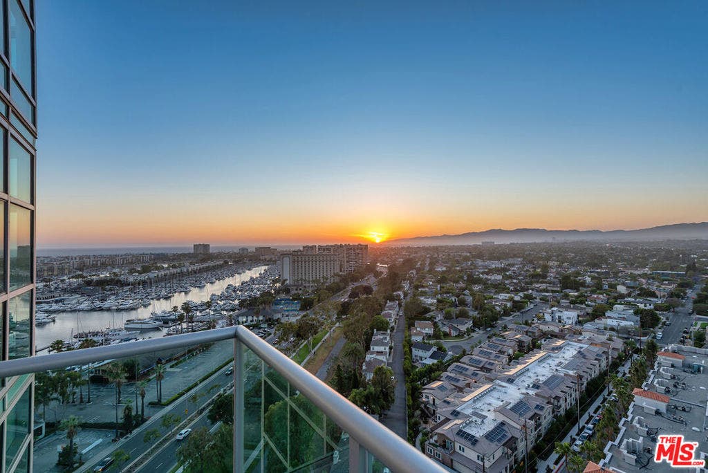13700 Marina Pointe Drive, #1903, Marina Del Rey, CA 90292
