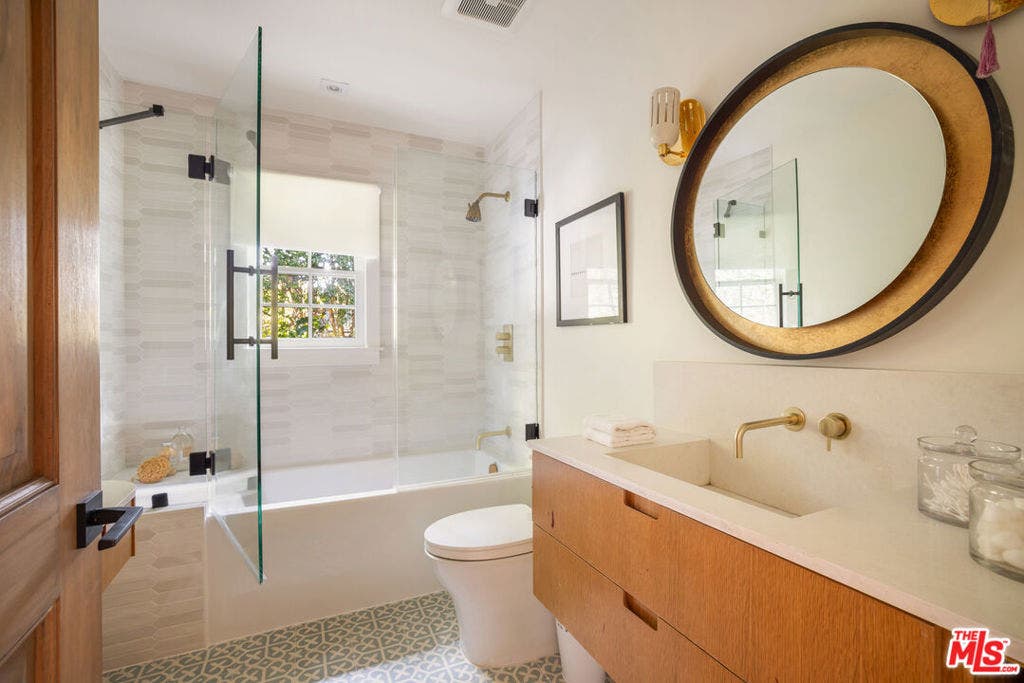 13627 W Sunset Boulevard, Pacific Palisades, CA 90272 13627 W Sunset Boulevard, Pacific Palisades, CA 90272