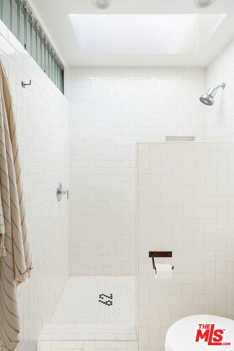 11526 Laurelcrest Drive, Studio City, CA 91604