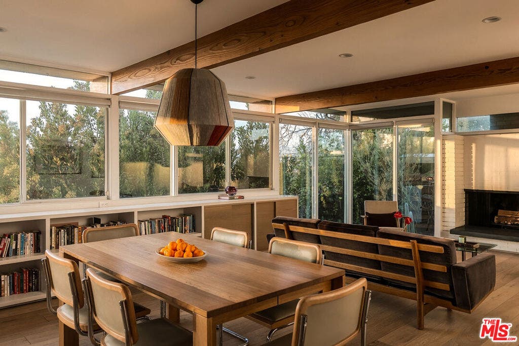 11526 Laurelcrest Drive, Studio City, CA 91604