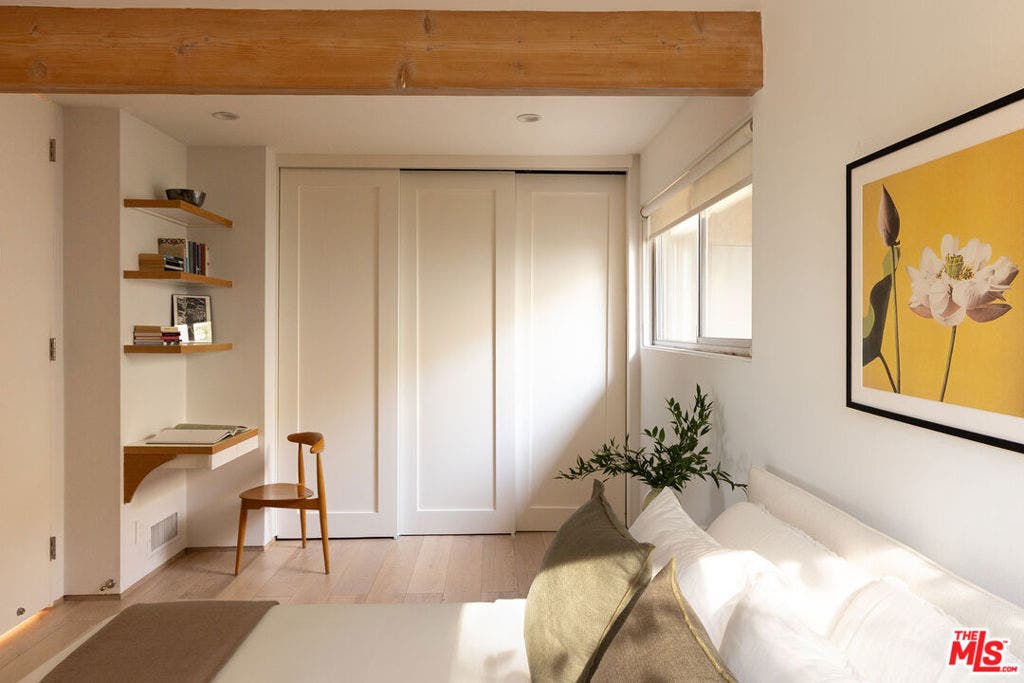 11526 Laurelcrest Drive, Studio City, CA 91604